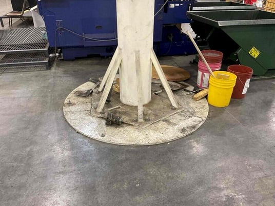 2 Ton, Dayton #7K565, Jib Crane, 12' H x 12' reach, 16" diameter mast, 14' under span, Harrington 1-ton hoist - Image 4