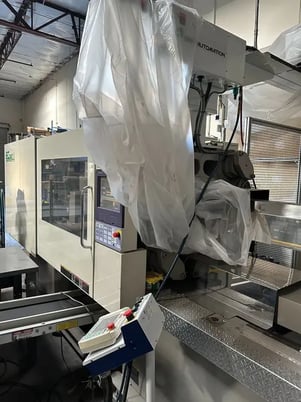 243 Ton, 15.4 oz., Toshiba #EC240NIIV30-8B, horizontal plastic injection molder, 24.02" x 22.05" tie bar - Image 8