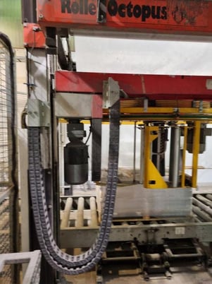 Signode (Haloila) #Octopus-1600BTS, pallet wrapping line with roller conveyor, security fences - Image 2