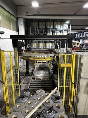 Signode (Haloila) #Octopus-1600BTS, pallet wrapping line with roller conveyor, security fences - Image 4