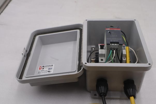 Stahlin RJ806HPL Fiberglass Enclosure 1,3R, 4X, 6P, 12,IP66 New Open Box #3564 - Image 5