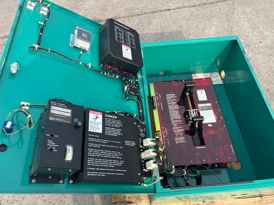225 Amp. Cummins, Onan OT225, automatic transfer switch, Nema 1, 240 Volts, 1994 - Image 6