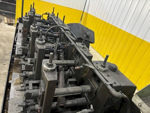 9 Stand, Yoder #M2, rollformer / tube mill, 2" arbor diameter, 13" roll space, 4"-7" vertical adj. - Image 9