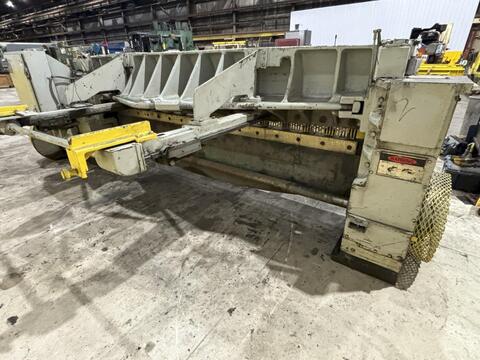 1/4" x 10' Wysong #1025, mechanical power squaring shear, 16 holddowns, 55 SPM, 36" front operated power back - Image 3