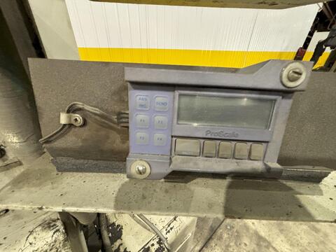 1/4" x 10' Wysong #1025, mechanical power squaring shear, 16 holddowns, 55 SPM, 36" front operated power back - Image 5