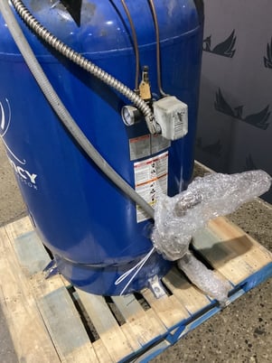 35.9 cfm, 175 psi, Qunicy #QT-10-BMQT10VT-386625, air compressor - Image 4