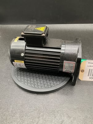 I-TA FM22 GEAR MOTOR 3/4HP 10:1 RATIO W/BRAKE USED - Image 1