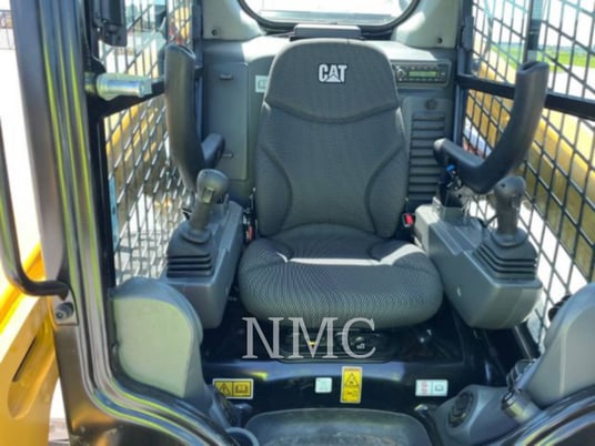 Cat 242D3, Skid Steer Loader, 44 hours, S/N: T8A00789, 2024 - Image 5