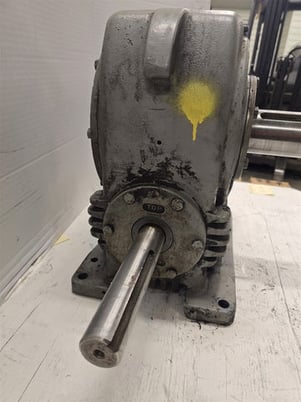 Cleveland #50AF, gear reducer, fan cooled, 4 4.00/7:1 ratio - Image 4