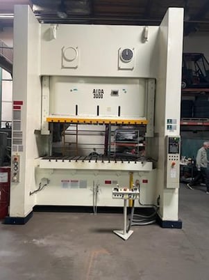 330 Ton, Aida #NS2-3000, Straight Side Press, 11.8" stroke, 15-35 SPM, 25.6" die height max, 5.12" adj - Image 5