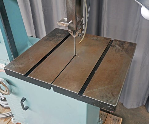 18" MSC #09514639, Vert Band Saw, w/ Blade Welder, 18" throat, 18" x 22" table, 220 V. - Image 9