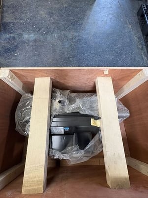 30 Kw Yaskawa #SGMVH-3ZD2B-NJ11, 60A, 400V, 1500RPM, unused - Image 6