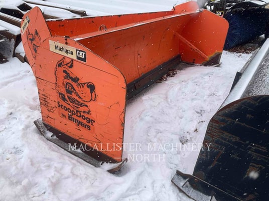 Miscellaneous Mfgrs SCOOP DOGG, Snow Removal Attachments, S/N: 4373, - Image 7