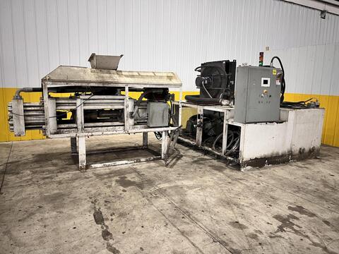 No. 4500 Puckmaster, Puck Briquetter Machine, 225 Ton - Image 1