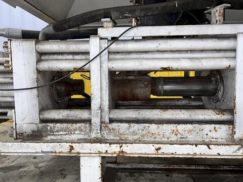 No. 4500 Puckmaster, Puck Briquetter Machine, 225 Ton - Image 4