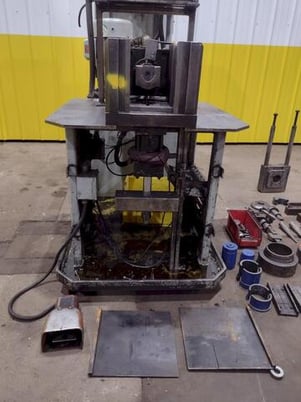 3" Aristo #A-680-HD, Reducer End Forming Machine, 50 Ton capacity, 7.75" width Tooling Pocket - Image 6