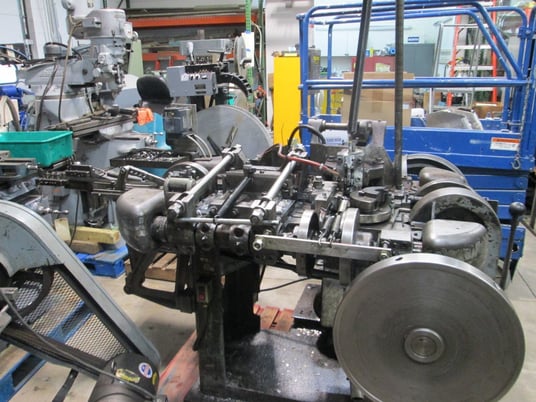 Nilson #2F, 4-slide wire former, 1/8" wire diameter, 2" wire width, oil feed & updated motor, manual operated - Image 1