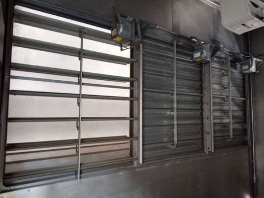 750 KW Caterpillar #3412, diesel generator set, sound attenuated enclosure, 480 Volts - Image 4