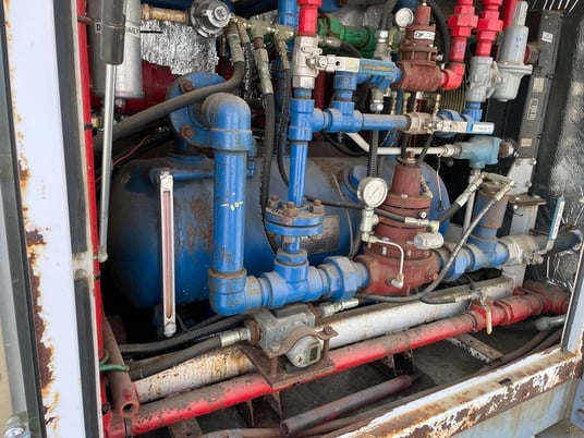 40 HP Compact Compression #CC40, screw compressor, 1-stage, GM 3.0L engine, 2005 - Image 6