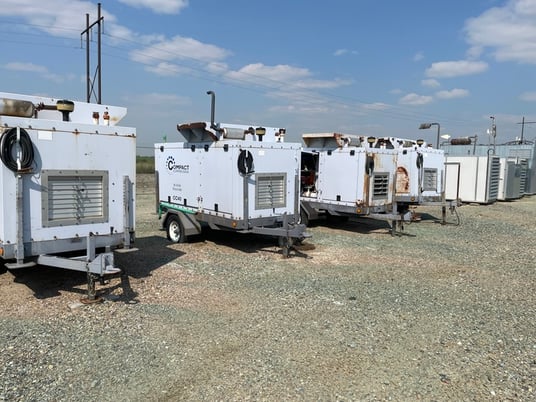 40 HP Compact Compression #CC40, screw compressor, 1-stage, GM 3.0L engine, 2005 - Image 8