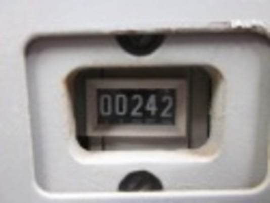 2000 Amps, General Electric, AM-13.8-750B-6L, electrically operated, drawout, #AB0796 - Image 1