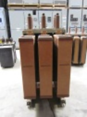 2000 Amps, General Electric, AM-13.8-750B-6L, electrically operated, drawout, #AB0796 - Image 3