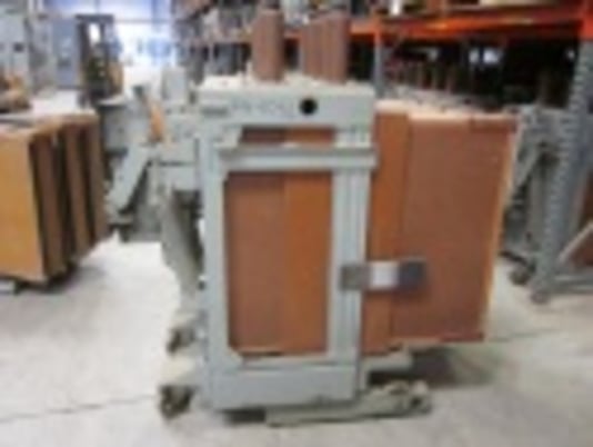 2000 Amps, General Electric, AM-13.8-750B-6L, electrically operated, drawout, #AB0796 - Image 4