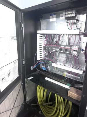 135 psi, Ingersoll-Rand #R4i-A135, rotary screw air compressor w/ tank, 5 HP, Xe50 Microprocessor Control - Image 4