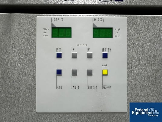 Napco #Precision, CO2 Dual Incubator, 18" x 25" x 16" chamber, Stainless Steel, 120 V. - Image 6