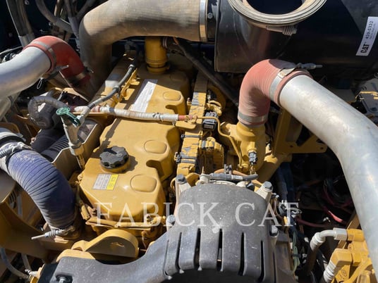 Caterpillar 725C2, Articulated Truck, 5136 hours, S/N: 2T300560, 2018 - Image 7