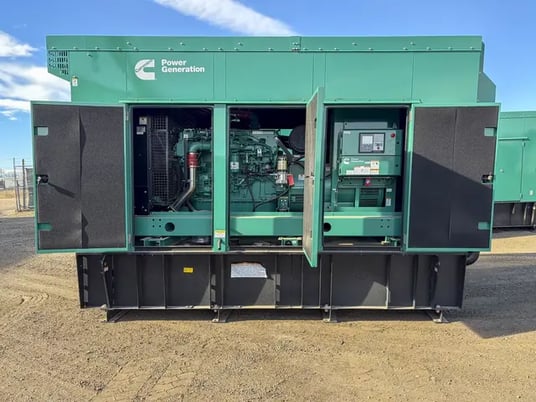500 KW Cummins #QSX15-G9, standby diesel generator, WPE/SAE, 277/80 Volts, new, 2025 - Image 3