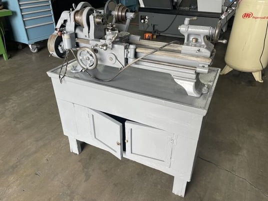 South Bend #22YB, Engine Lathe, 9" swing, 9" swing over cross slide, 20" centers, tailstock - Image 1