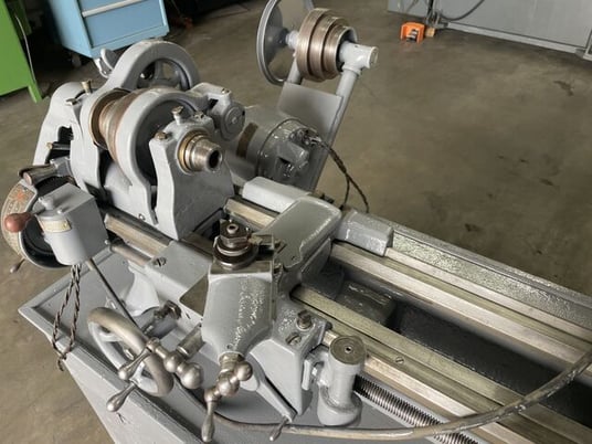 South Bend #22YB, Engine Lathe, 9" swing, 9" swing over cross slide, 20" centers, tailstock - Image 4