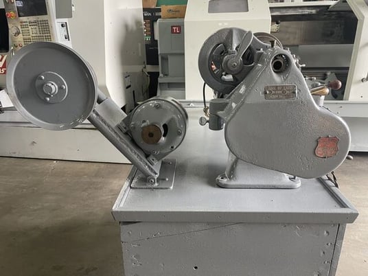 South Bend #22YB, Engine Lathe, 9" swing, 9" swing over cross slide, 20" centers, tailstock - Image 5
