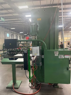 90 Ton, Cincinnati #90CBII, Press Brake, 8' overall, 78" between housing, 8" stroke, 15" open, 7" throat - Image 4