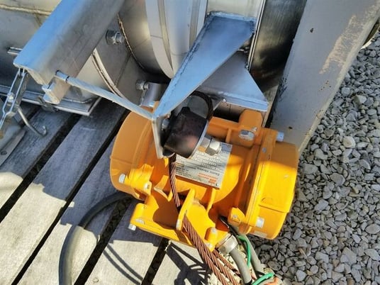 8 cu.ft., Stainless steel activator live bottom, 18" x 42" bin - Image 7