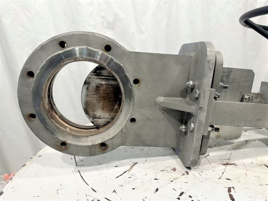 8" Lined Valve Co., manual knife gate, Stainless, right angle wormgear handwheel operator - Image 3