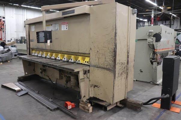 3/8" x 10' Cincinnati #3750CH, CNC hydraulic shear, CNC touchscreen Control, 13 hold downs - Image 3