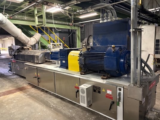 Entek 73mm Twin Screw Compounding Extruder 400 HP - Image 1
