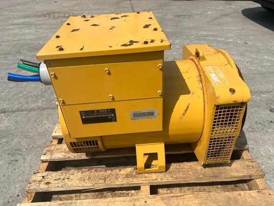 60 KW, Caterpillar Caterpiller #C4.4, generator end, 4 wire, 120/240 Volts, 2006 - Image 1