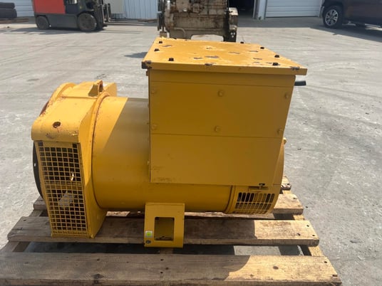 60 KW, Caterpillar Caterpiller #C4.4, generator end, 4 wire, 120/240 Volts, 2006 - Image 5