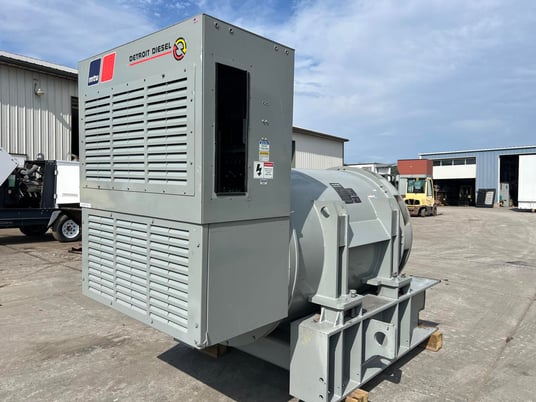 2800 KW, Marathon / Marathon #2800RXC6DT2, generator end, take off 20V 4000 engine, 480 Volts, 2008 - Image 2