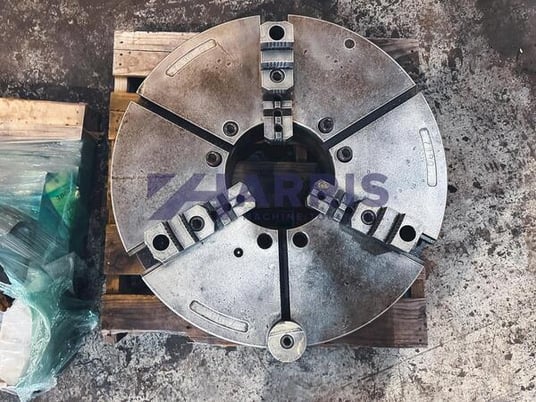 32" 3-Jaw chuck, 10.5" thru hole with A-15 mount - Image 2