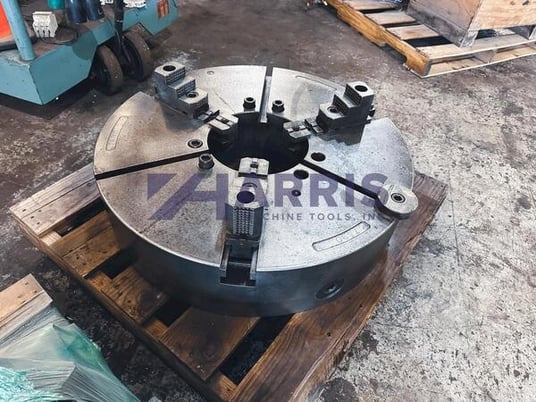 32" 3-Jaw chuck, 10.5" thru hole with A-15 mount - Image 3