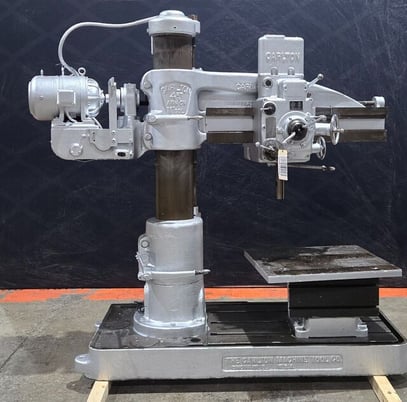 4' -11" Carlton, radial arm drill - Image 1