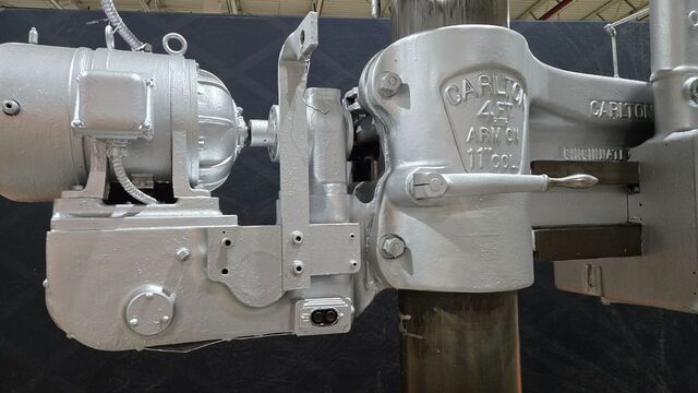 4' -11" Carlton, radial arm drill - Image 3