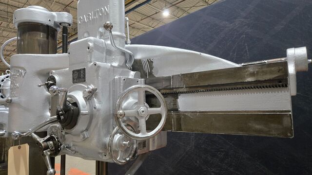 4' -11" Carlton, radial arm drill - Image 4