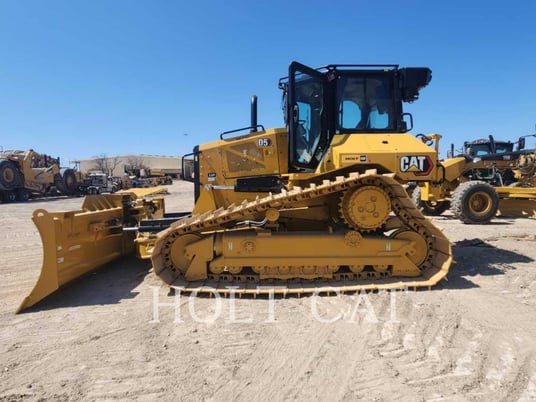 Caterpillar D5-17VP, Crawler Dozer, 234 hours, S/N: KML01427, 2024 - Image 1
