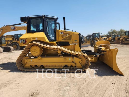 Caterpillar D5-17VP, Crawler Dozer, 234 hours, S/N: KML01427, 2024 - Image 2