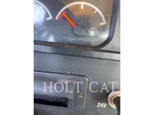 Caterpillar 631G, Wheel Tractor Scraper, 8582 hours, S/N: DFA00414, 2011 - Image 8